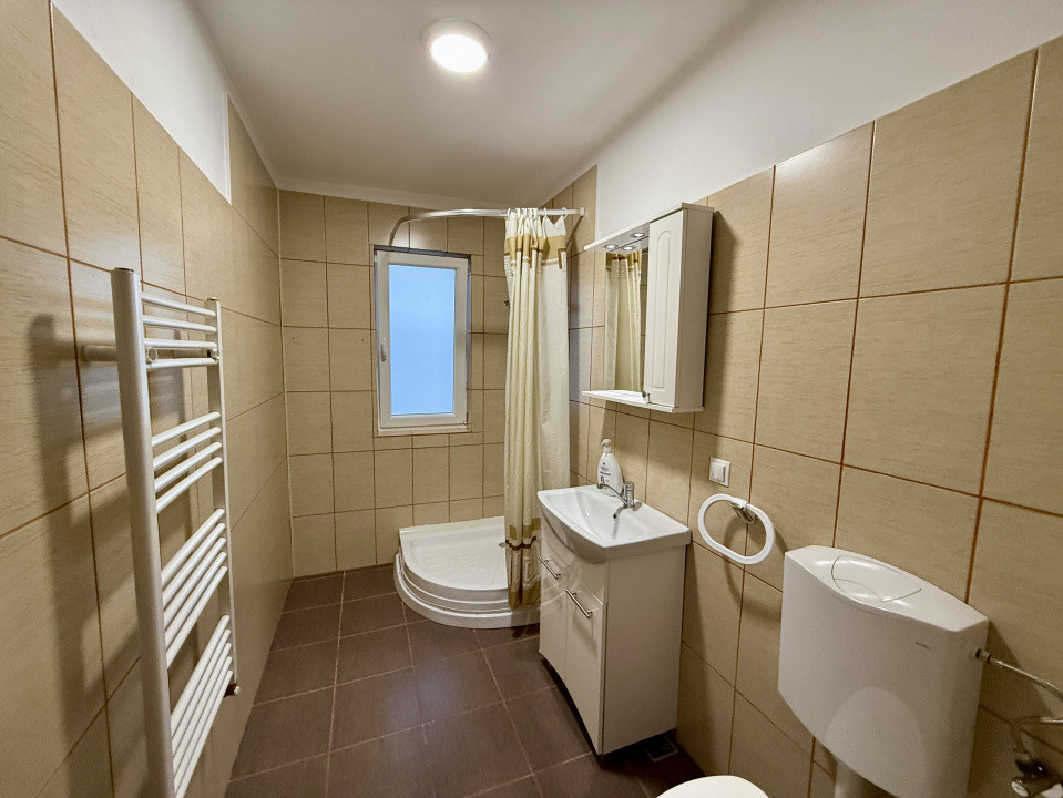 Apartament 2 camere, zona Sesul de Sus