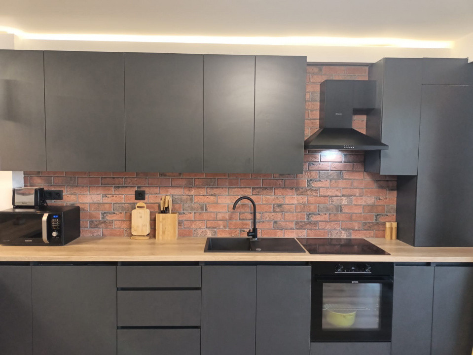 Apartament 3 camere Superfinisatcu suprafata utila de 67mp pe strada Stejarului 