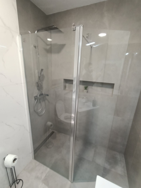 Apartament 3 camere Superfinisatcu suprafata utila de 67mp pe strada Stejarului 