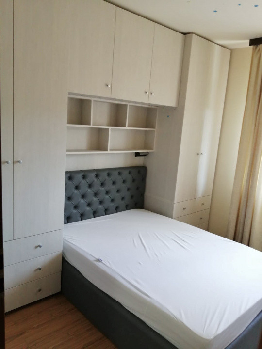 Apartament 2 camere de închiriat, mobilat, parcare, zona Stejarului 