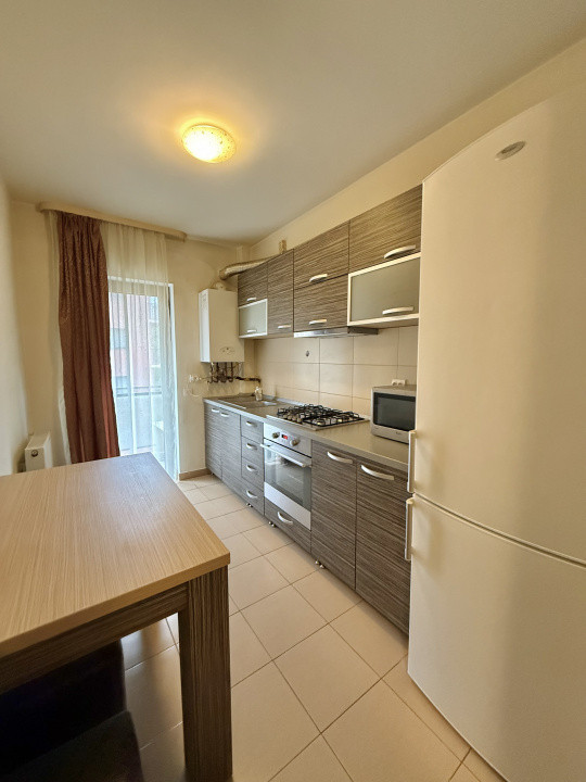 Apartament 2 camere de închiriat, mobilat, parcare, zona Stejarului 