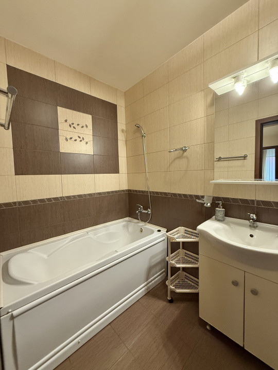 Apartament 2 camere de închiriat, mobilat, parcare, zona Stejarului 