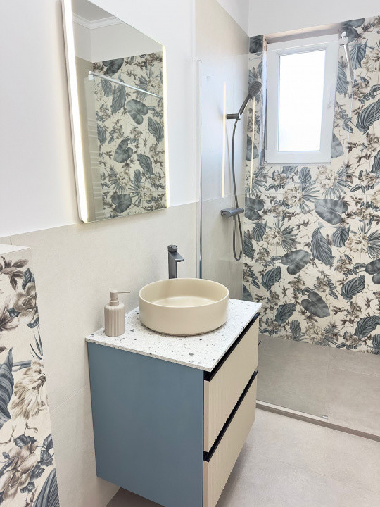 Apartament de LUX cu 2 camere | terasa 25 mp | zona Urusagului 