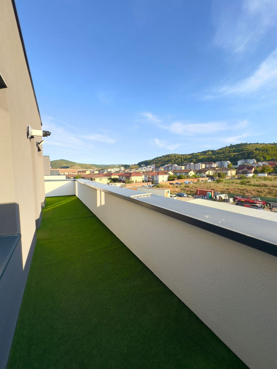Apartament de LUX cu 2 camere | terasa 25 mp | zona Urusagului 