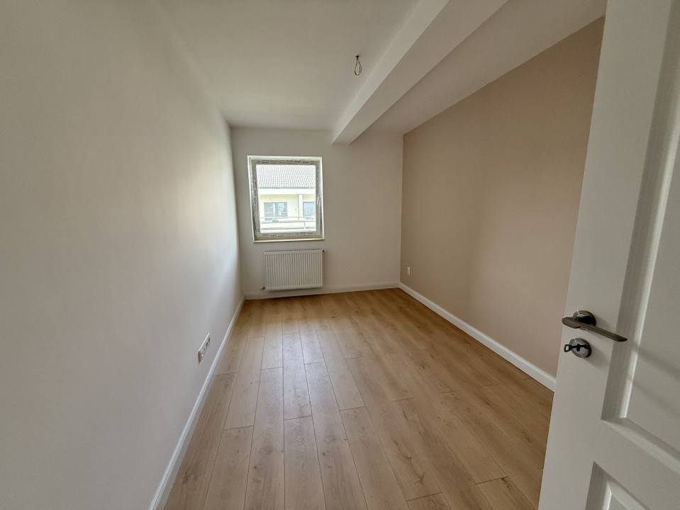 Apartament 3 camere FINISAT NOU, terasa, zona Ursagului 