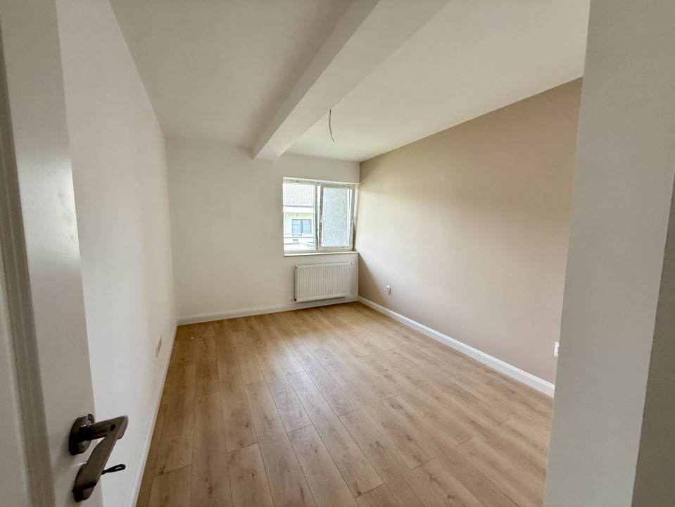 Apartament 3 camere FINISAT NOU, terasa, zona Ursagului 