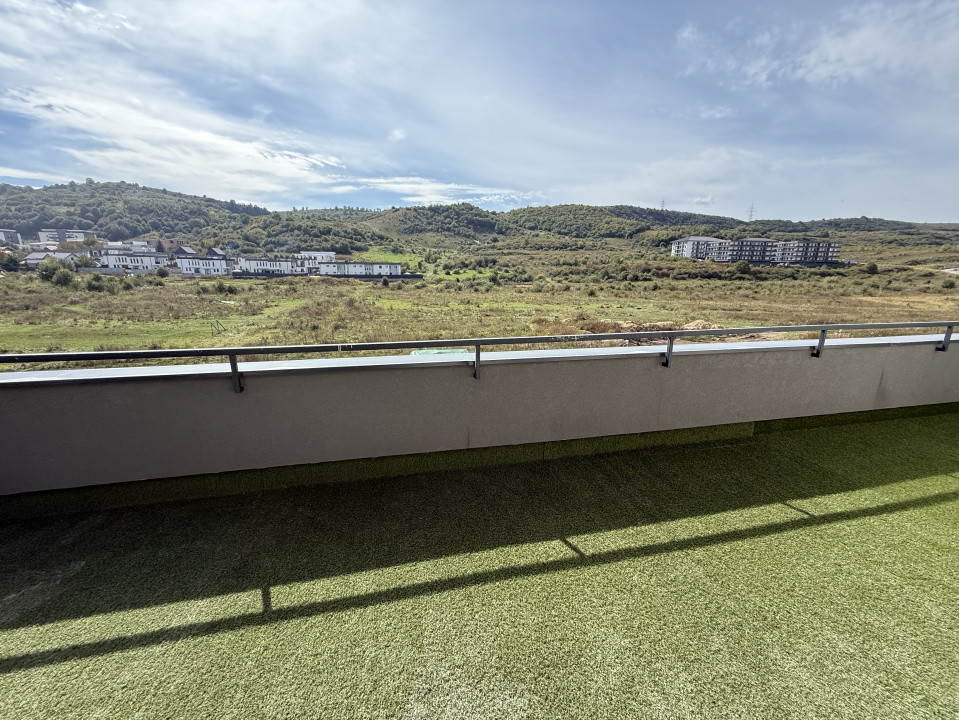 Apartament tip penthouse, FINISAT NOU, view superb, zona Urusagului 