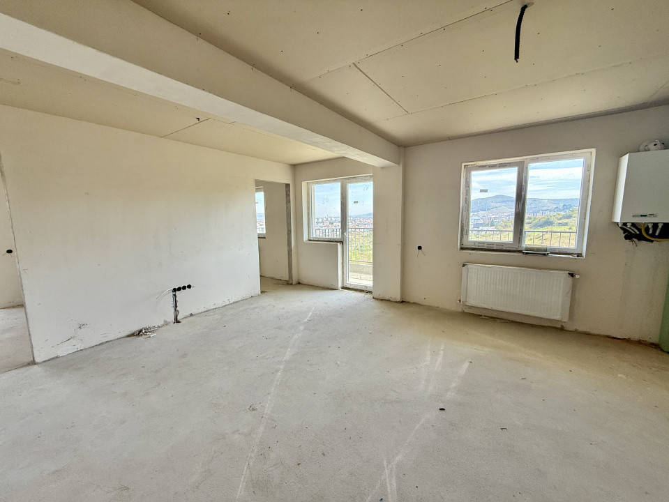 Apartament 3 camere, semifinisat, view, zona Sesul de Sus 
