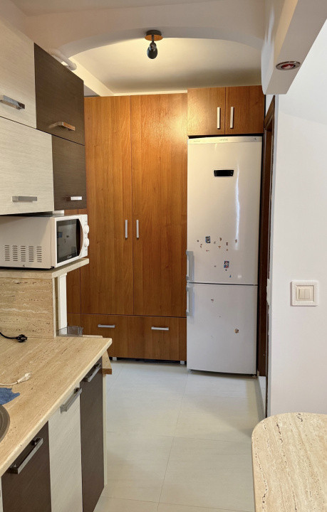Apartament 2 camere, mobilat, parcare, zona Stejarului