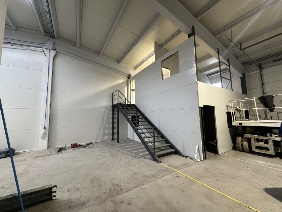 Hala industriala de inchiriat l 600 mp utili l B-dul Muncii