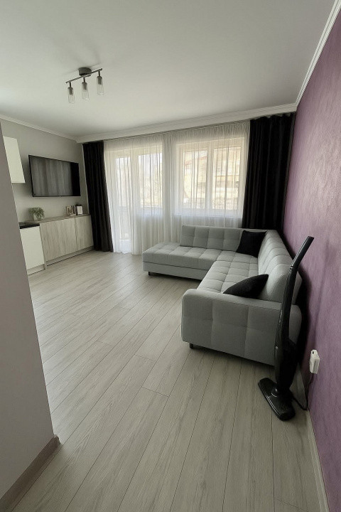 Apartament 3 camere, 2 băi, terasă, zona Terra / Sesul de Sus 