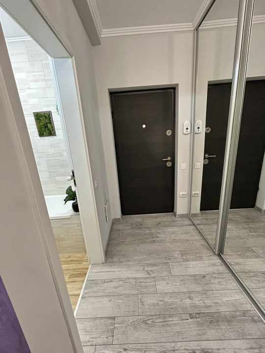 Apartament 3 camere, 2 băi, terasă, zona Terra / Sesul de Sus 