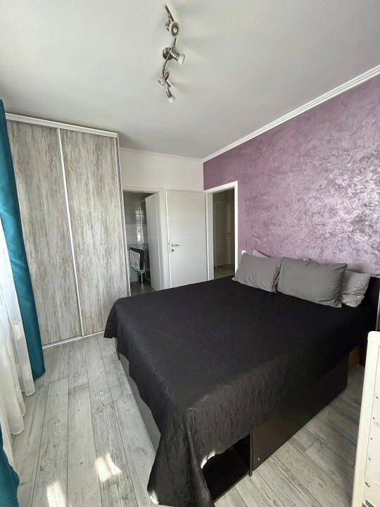 Apartament 3 camere, 2 băi, terasă, zona Terra / Sesul de Sus 