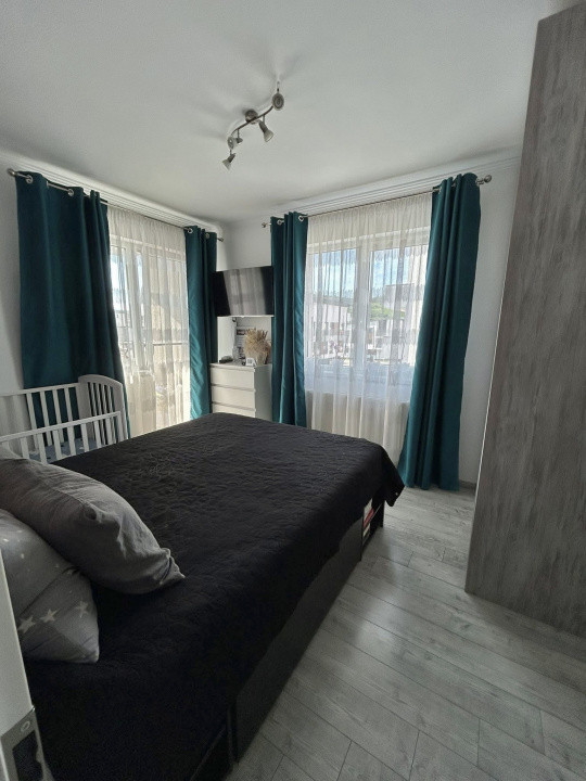 Apartament 3 camere, 2 băi, terasă, zona Terra / Sesul de Sus 