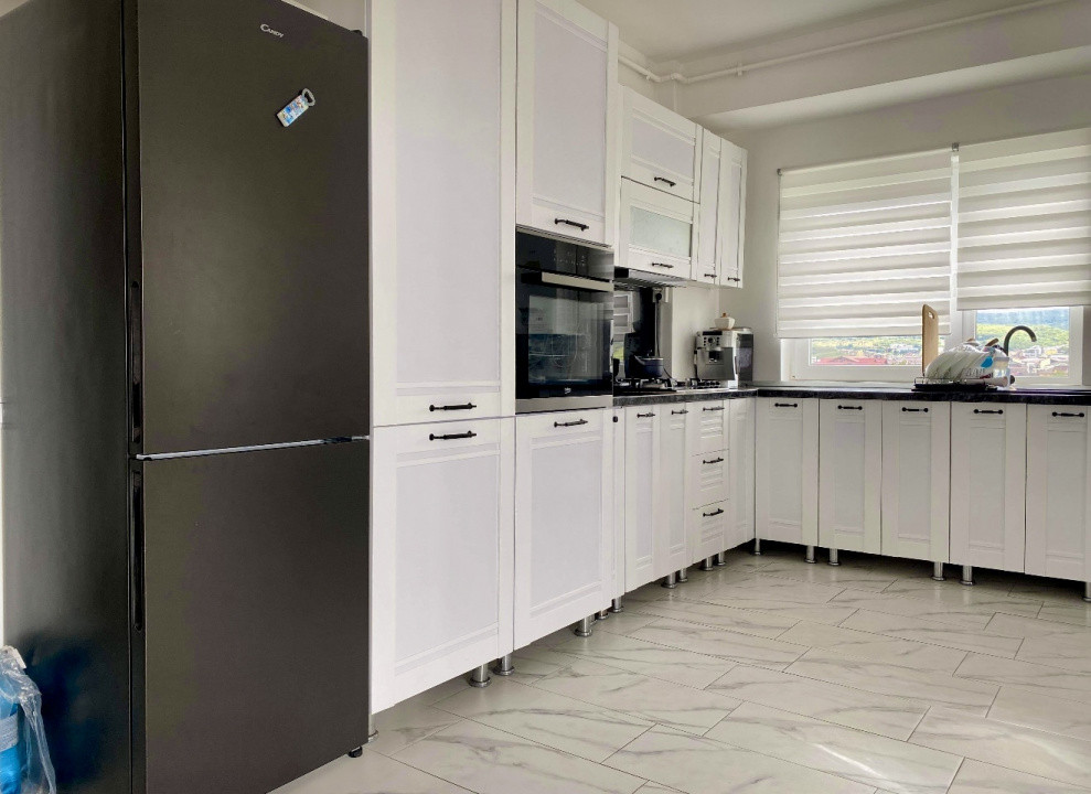 Apartament modern 3 camere, 2 bai, mobilat, zona Lidl