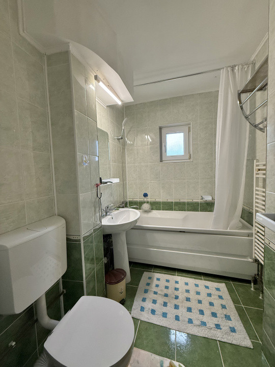 Apartament 3 camere decomandate de închiriat, zona centrală, Apahida 