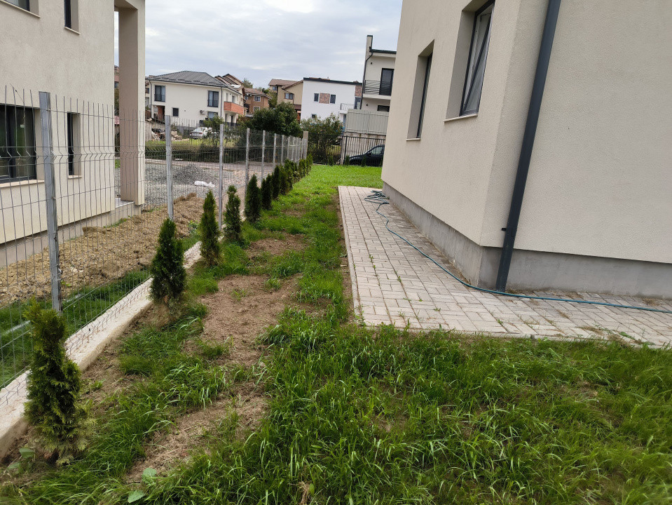Casă individuală , 4 camere, 172mp, teren 440mp, Dezmir
