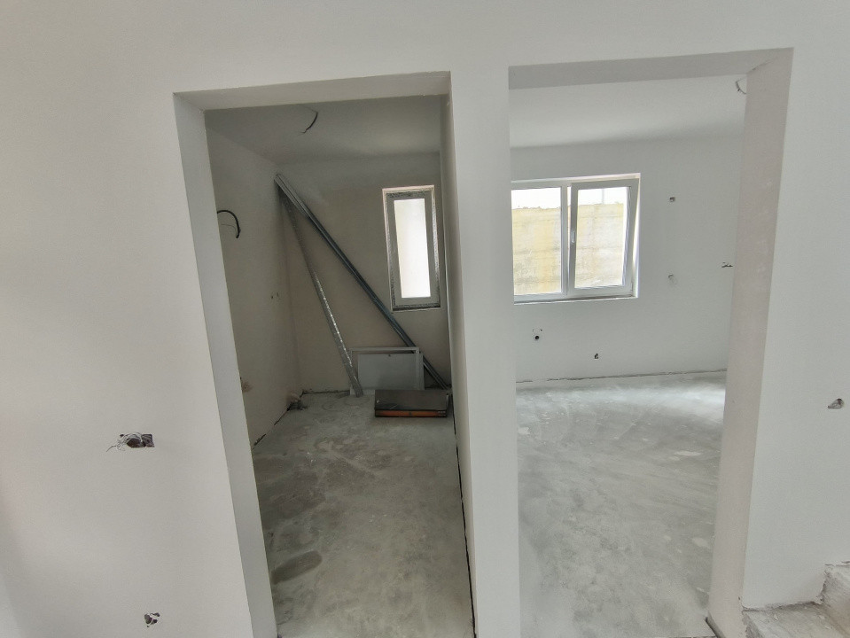 Casă individuală , 4 camere, 172mp, teren 440mp, Dezmir