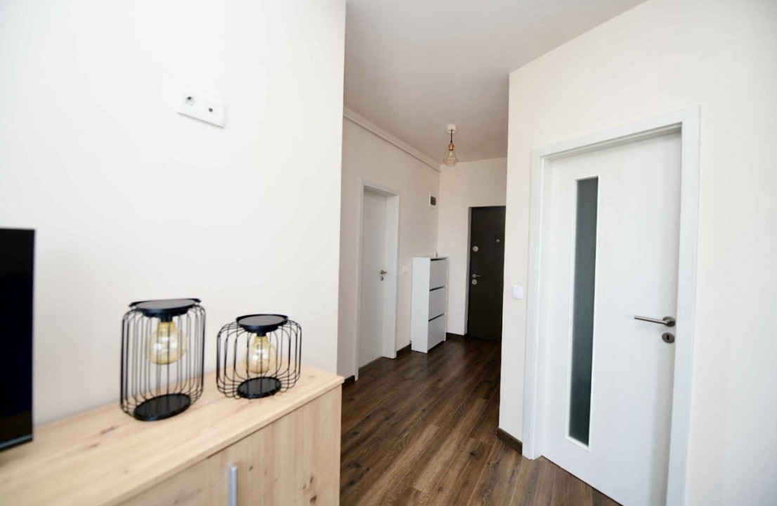 Apartament modern 2 camere, terasa, zona Subcetate