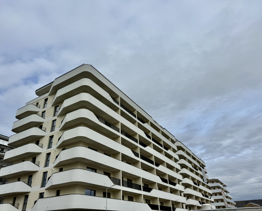 Apartament tip penthouse 74 mp, terasă 50 mp, bloc nou, zona Eroilor 