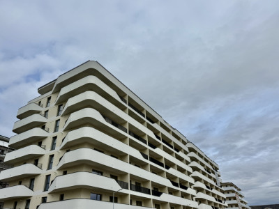 Apartament tip penthouse 74 mp, terasă 50 mp, bloc nou, zona Eroilor 